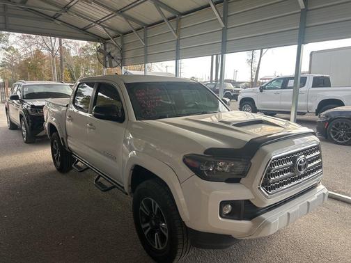 2017 Toyota Tacoma TRD Sport