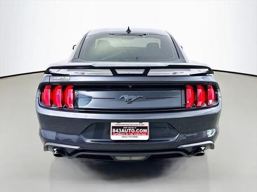2022 Ford Mustang EcoBoost