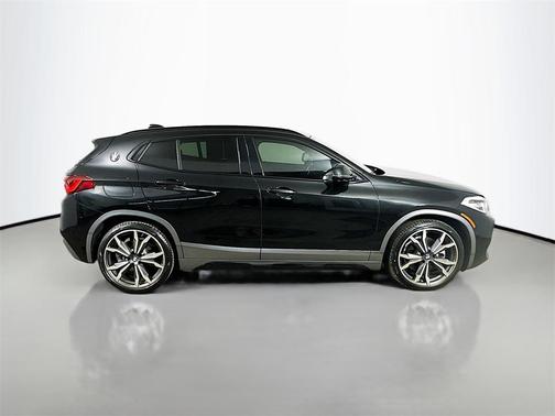 2022 BMW X2 sDrive28i