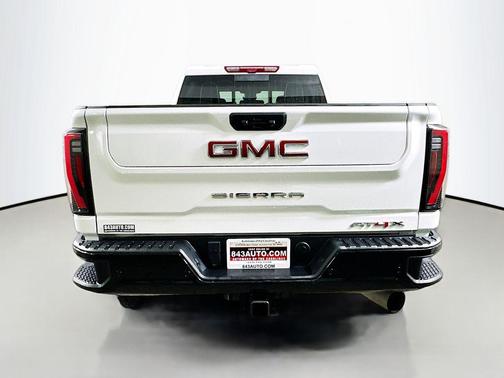 2024 GMC Sierra 2500 AT4X