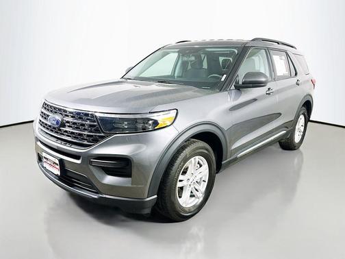 Carbonized Gray Metallic 2022 Ford Explorer XLT