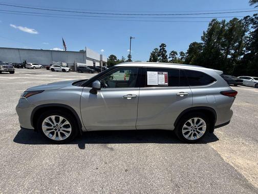 Celestial Silver Metallic 2023 Toyota Highlander Limited