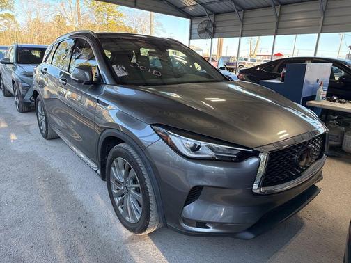 2023 INFINITI QX50 LUXE