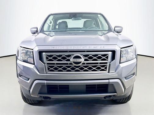 Gun Metallic 2023 Nissan Frontier SV