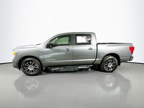 2021 Nissan Titan SV