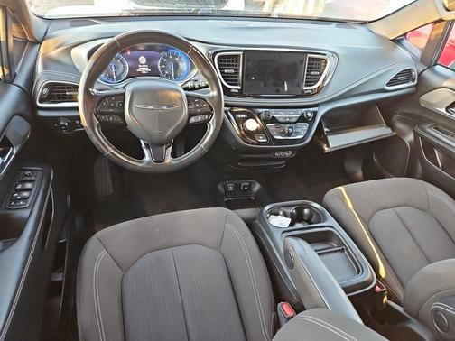 2021 Chrysler Pacifica Touring