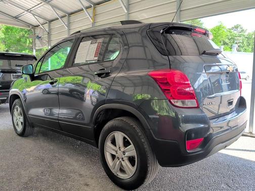 Shadow Gray Metallic 2022 Chevrolet Trax LT