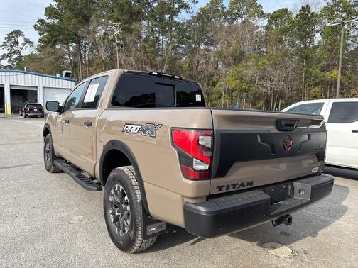 2024 Nissan Titan PRO-4X