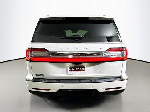 Pristine White 2020 Lincoln Navigator Reserve
