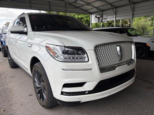 Pristine White 2020 Lincoln Navigator Reserve