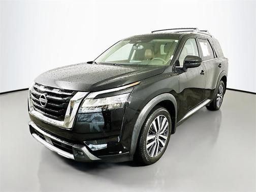 2022 Nissan Pathfinder Platinum 4WD
