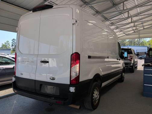 Oxford White 2023 Ford Transit-250 Base