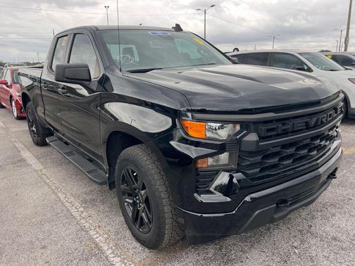 2023 Chevrolet Silverado 1500 Custom