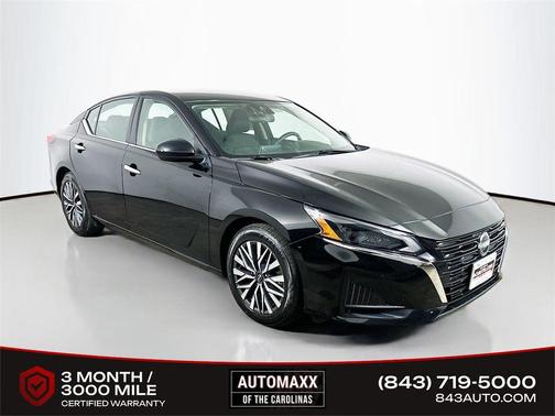 Super Black 2023 Nissan Altima 2.5 SV