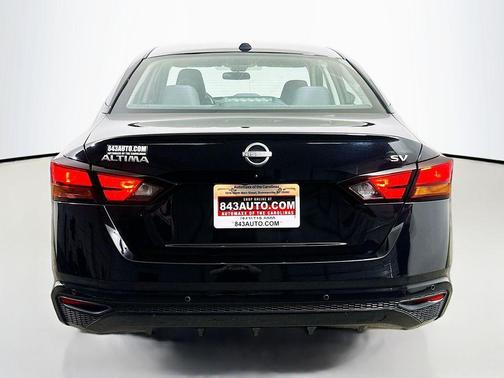 Super Black 2023 Nissan Altima 2.5 SV