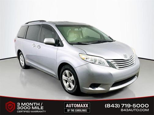 2017 Toyota Sienna LE