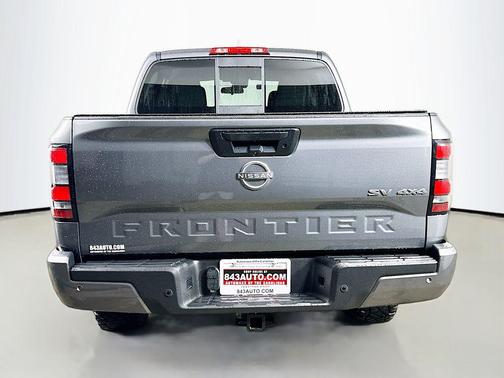 Gun Metallic 2022 Nissan Frontier SV