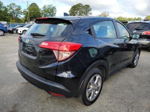 2017 Honda HR-V LX