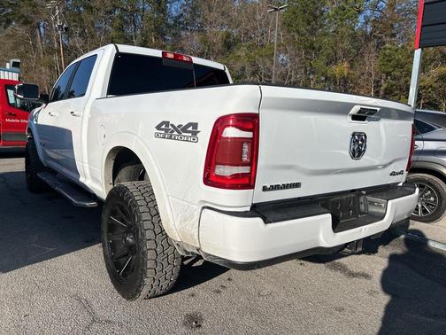 2022 RAM 2500 Laramie Crew Cab 4x4 6'4' Box