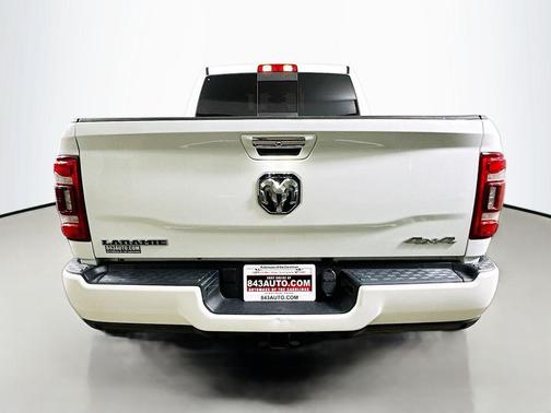 2022 RAM 2500 Laramie Crew Cab 4x4 6'4' Box