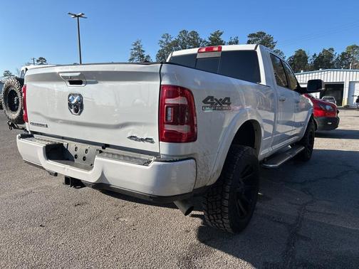 2022 RAM 2500 Laramie Crew Cab 4x4 6'4' Box