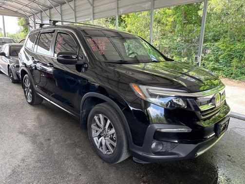 Crystal Black Pearl 2021 Honda Pilot 2WD EX-L