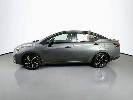 Gun Metallic 2025 Nissan Versa 1.6 S