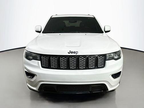 Bright White Clearcoat 2018 Jeep Grand Cherokee Altitude