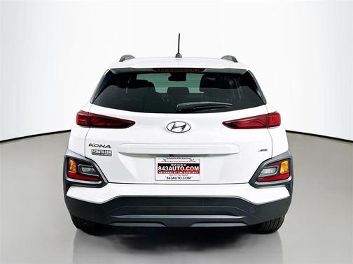 2021 Hyundai KONA SEL