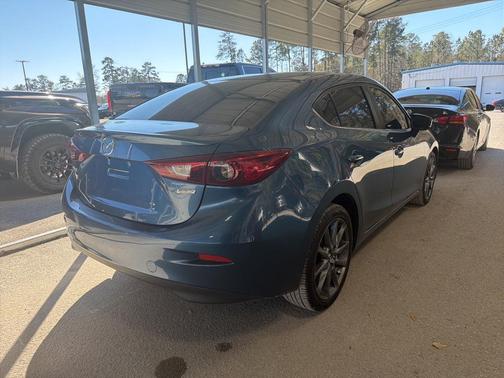 2018 Mazda Mazda3 Touring