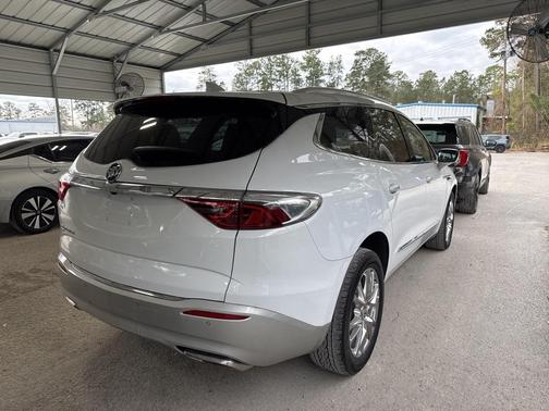 2023 Buick Enclave Essence AWD