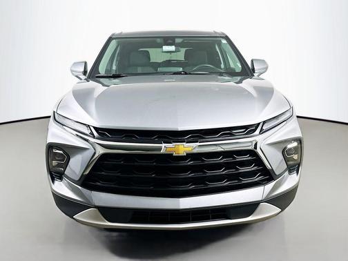 Sterling Gray Metallic 2025 Chevrolet Blazer 2LT