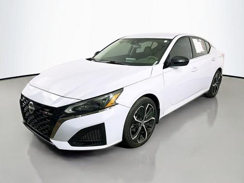 2024 Nissan Altima SR FWD