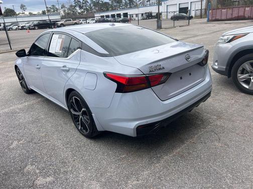 2024 Nissan Altima SR FWD