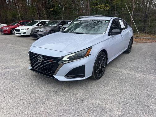 2024 Nissan Altima SR FWD