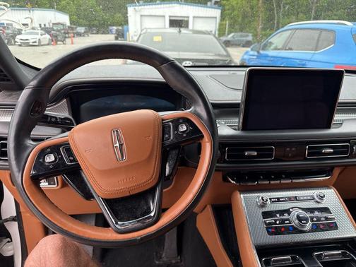 Pristine White 2021 Lincoln Aviator Black Label AWD