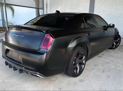 2021 Chrysler 300 Touring