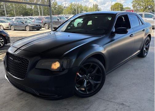 2021 Chrysler 300 Touring
