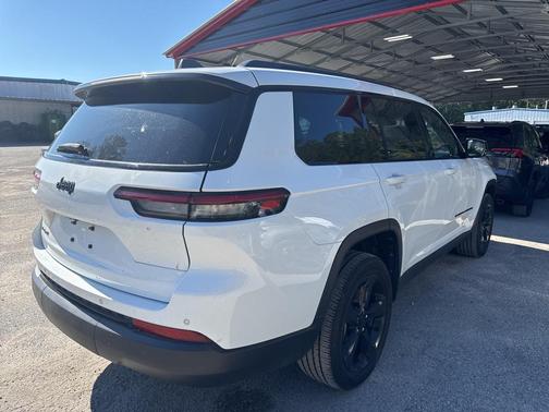 2022 Jeep Grand Cherokee L Altitude