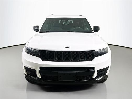 2022 Jeep Grand Cherokee L Altitude