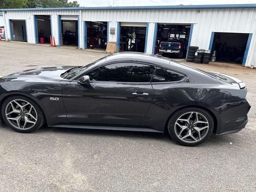 Dark Matter Gray Metallic 2022 Ford Mustang GT