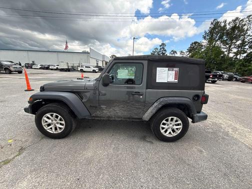 Granite Crystal Metallic Clearcoat 2023 Jeep Wrangler Sport S