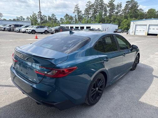 Ocean Gem 2025 Toyota Camry SE