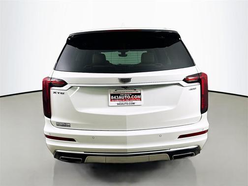2022 Cadillac XT6 Premium Luxury FWD
