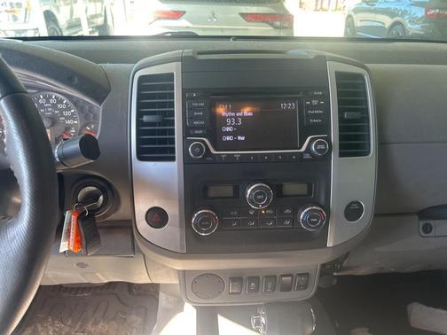 2018 Nissan Frontier SV