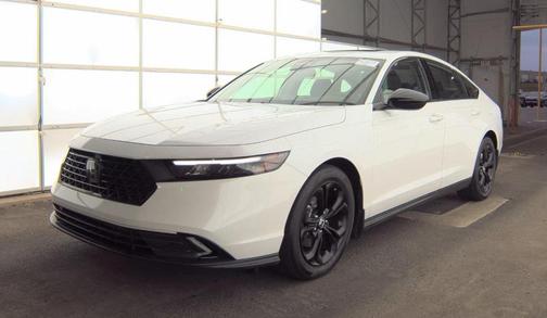Platinum White Pearl 2025 Honda Accord SE