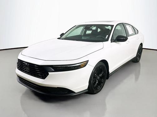 Platinum White Pearl 2025 Honda Accord SE