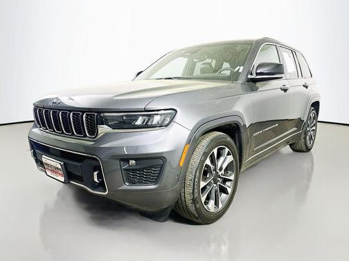 2022 Jeep Grand Cherokee Overland