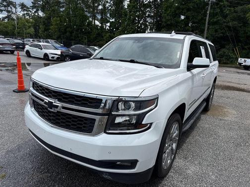 Summit White 2018 Chevrolet Suburban LT