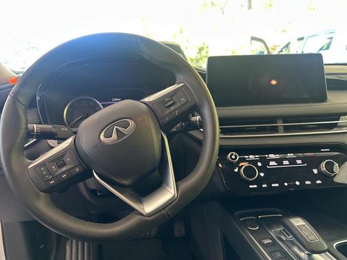 2025 INFINITI QX60 Pure
